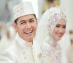  Tawa Bahagia Menghiasi Pernikahan Tommy & Lisya