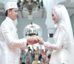  Undang Keluarga & Teman Dekat