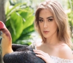 Jedar Berfoto dengan Enggang Rangkok