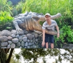 Radit dan Anissa Foto Bareng Hewan