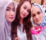 Adu Cantik, Aura Kasih dan Mulan Jameela di Acara Buka Bersama 