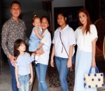 Bernuansa Biru Lembut