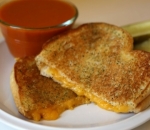 Gunakan Roti Gandum untuk Sandwich