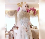 Baju Lebaran dengan Aksen Bulu