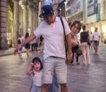 Gisel dan Gempita Sembunyi Dibelakang Gading