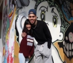 Selfie Bareng Agnez dan Chris Brown