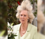 Rambut Berantakan Camilla