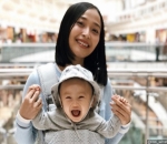 Rini Wulandari dengan Rambut Pendek Lurus Sebahu