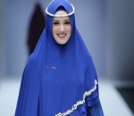Mulan Jameela Pamerkan Busana Syar'i Mewah