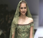 Mikha Tambayong Berjalan di JFW Layaknya Model Profesional