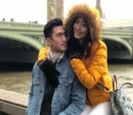 Jalan-Jalan ke Luar Negeri, Tak Lupa Foto di Lokasi Terkenal Dong