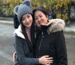 Jadi Manajer, Ibu Natasha Wilona Juga Bimbing Sikap Sang Anak