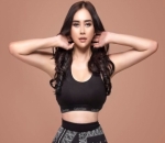 Paras Ayu dan Body Goals Aura Kasih Sering Tuai Sorotan
