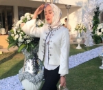 OOTD dengan Busana Monokrom Ala Salmafina Sunan