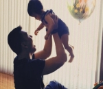 Wijin Akrab Bareng Bayi