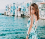 Tampil Seksi dan Memukau Ala Nikita Willy di Mikonos, Yunani