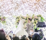 Gaun Mewah Angel Lelga dengan Hijab yang Menawan