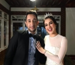 Irish Bella Berfoto Bersama Sahabatnya