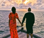 Pose Mesra a La Maia dan Irwan 