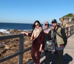 Foto Bareng Istri dan Mama