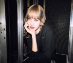 Kenakan Japit di Satu Sisi Biar Tampak Feminin