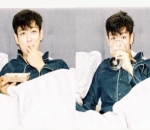 Tiduran Sambil Minum Wine