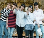 Bak Pangeran di Depan Komidi Putar