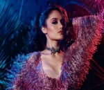 Lakukan Photoshoot Konsep Glamor