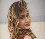 Pose Sukses Bikin Hati Pria Leleh