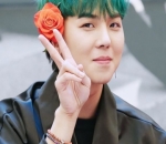 MINO Winner Miliki Rambut Super Hijau Seperti Rumput