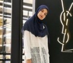 Kenakan Outer Panjang Transparan