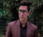 Verrell Bramasta Kenakan Kacamata Bikin Lumer