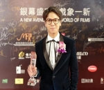 Iqbaal Ramadhan Bak Pangeran dengan Kacamata