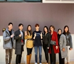 Luna Maya Juga Foto Bareng Kang Daniel