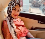 Vanessa Angel Cantik Banget Kenakan Hijab