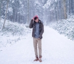 Potret Vidi Aldiano dan Salju Seperti Wallpaper di Internet!