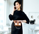 Pakai Warna Hitam dari Ujung Kepala Sampai Kaki Kece Banget