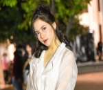 Tampil Menggemaskan Ala Zara Yakni dengan Rok Mengembang