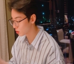 Foto Absurb Saat Cha Eun Woo Gunakan Kacamata 