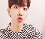 Pose Manyun Andalan Baekhyun 