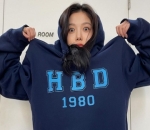 Menggemaskan Saat Kenakan <I>Hoodie Oversized</i>