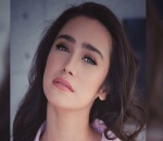 Percaya Diri Tabrak Standar Kecantikan