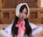 Dijuluki Sebagai <i>Pocket Girl</i>