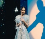 Bersuara Emas Yang Memukau