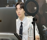 Serius Saat Lakukan Video Call