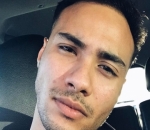 Potret <i>Selfie</i> Kece