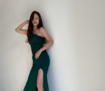  <i>Stunning</i> Bak Top Model 