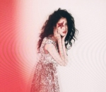 <I>Badass</I> Dengan Dandanan Nyentrik 