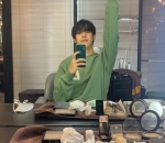 <i>Mirror Selfie</i> Sebelum Kerja