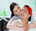 Pasangan <i>Uwu</i> Definisi Jagain Jodoh Sendiri 